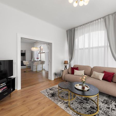 Liebelei Miesbach - Boutique-Apartment Mit Terrasse Im Zentrum Eksteriør billede