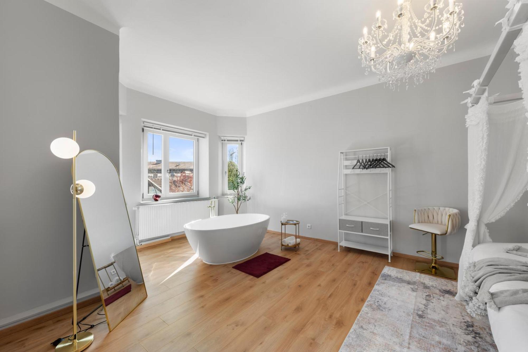 Liebelei Miesbach - Boutique-Apartment Mit Terrasse Im Zentrum Eksteriør billede