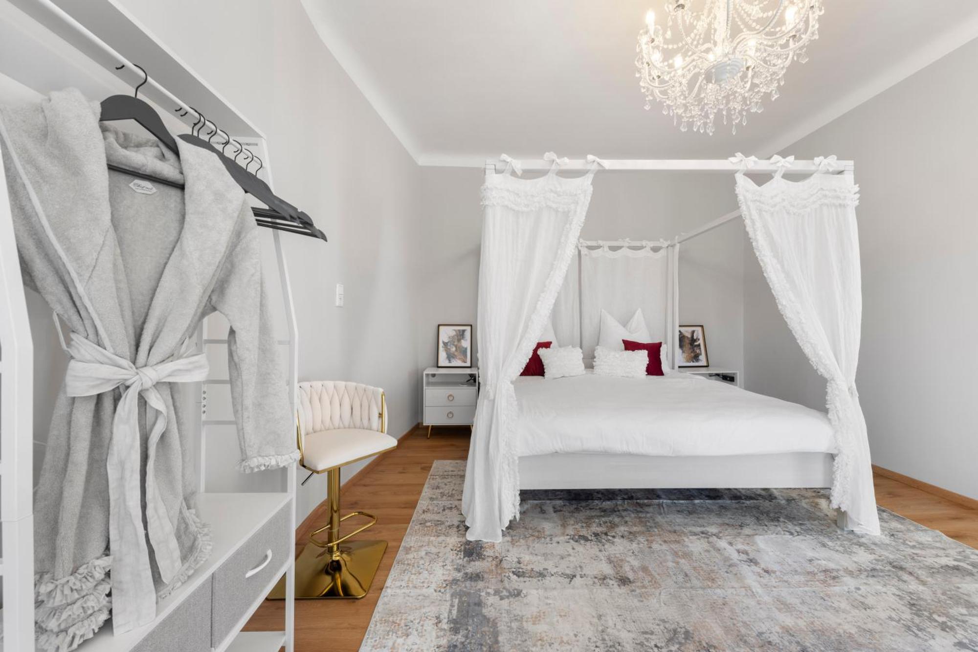 Liebelei Miesbach - Boutique-Apartment Mit Terrasse Im Zentrum Eksteriør billede