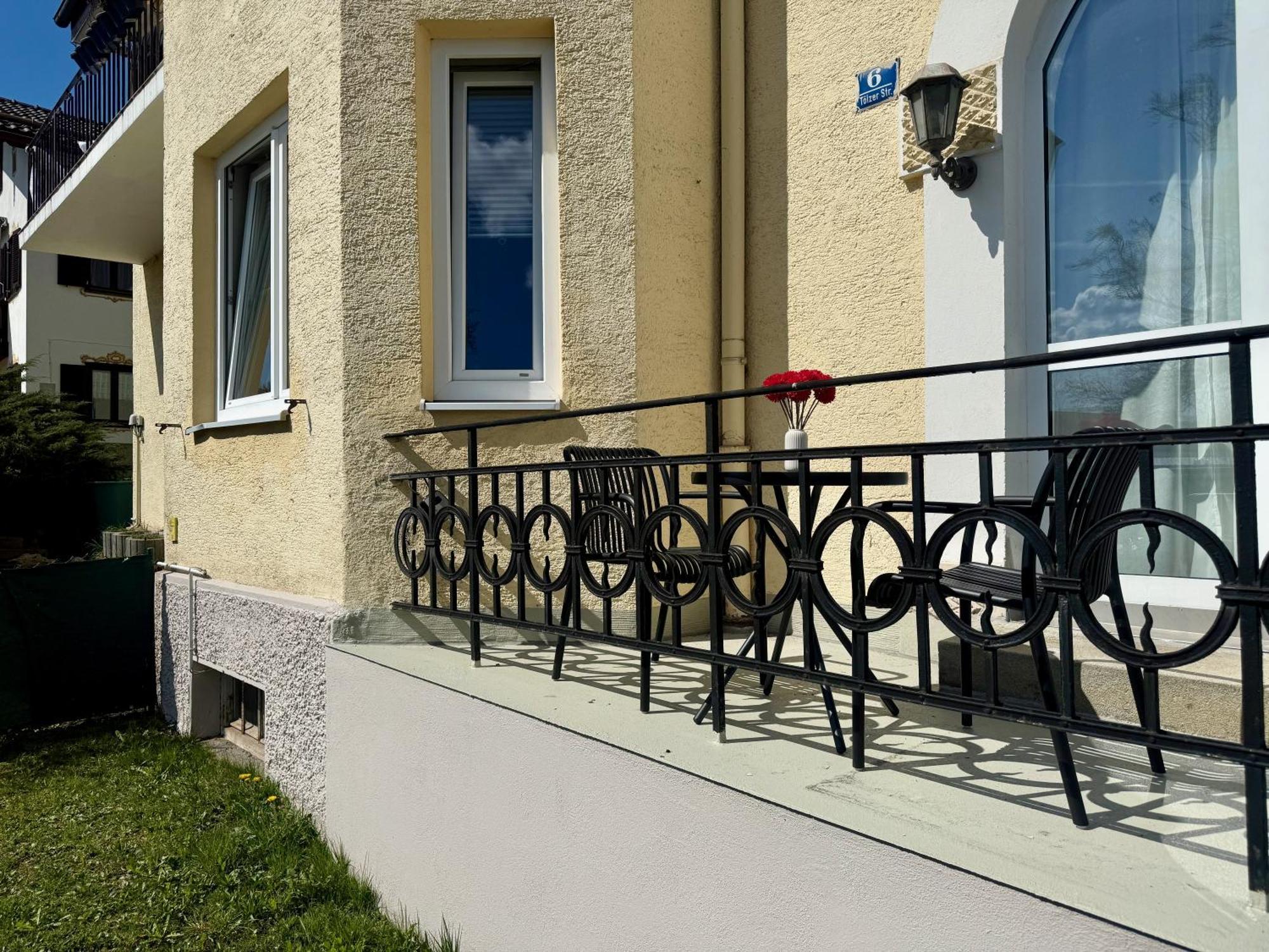 Liebelei Miesbach - Boutique-Apartment Mit Terrasse Im Zentrum Eksteriør billede