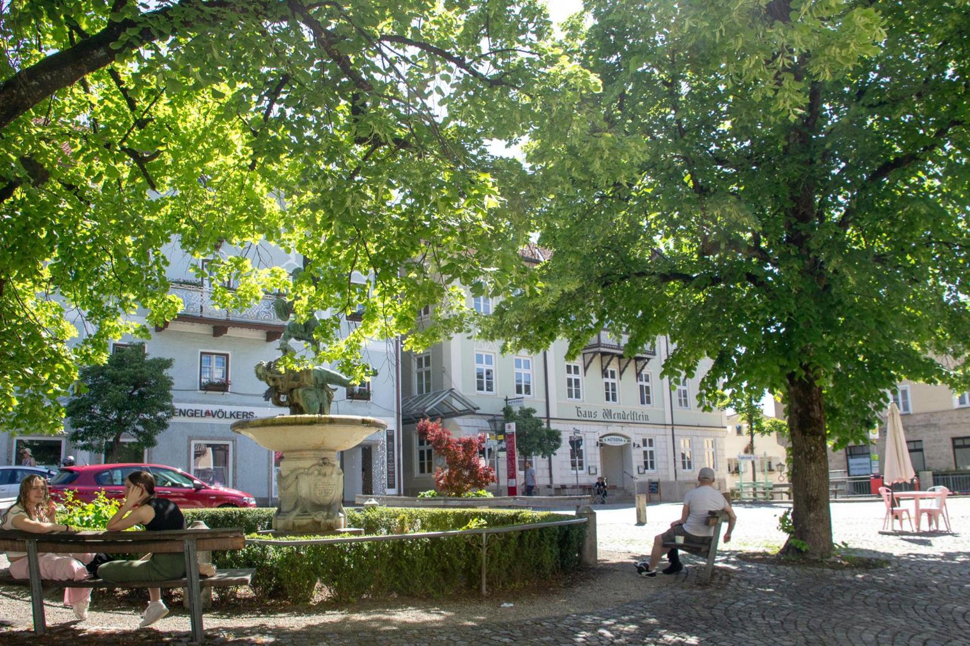 Liebelei Miesbach - Boutique-Apartment Mit Terrasse Im Zentrum Eksteriør billede